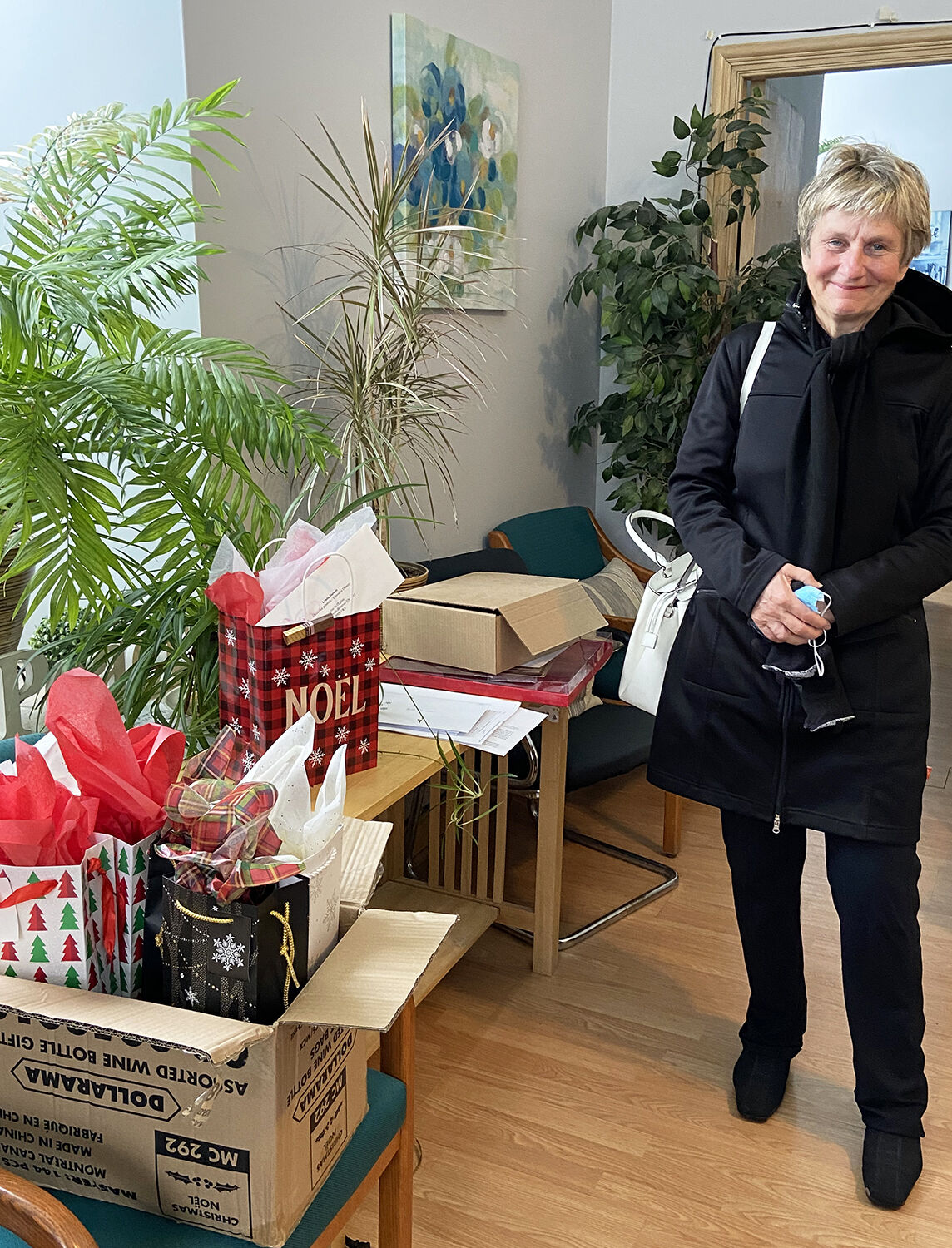 Christmas cheer delivered to seniors by teams of volunteers